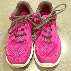 Under Armour ladies tennis shoes